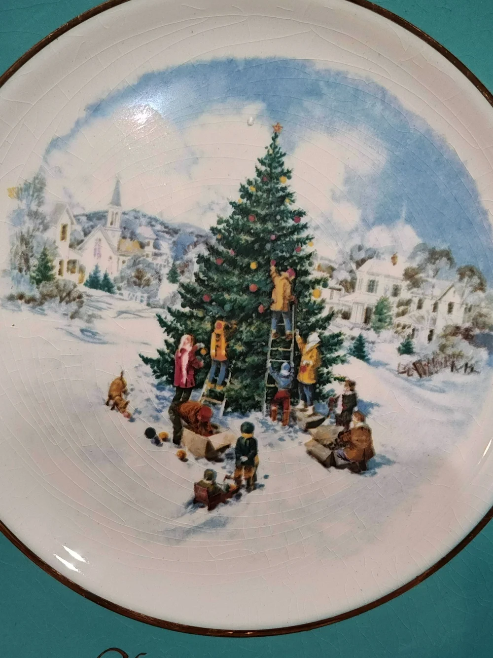 Vintage 1978 6th Edition Avon Christmas Plate 